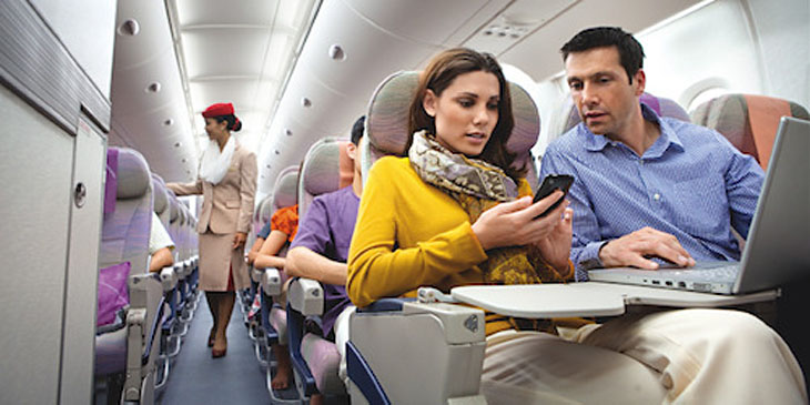 Emirates: darmowe Wi-Fi w samolotach