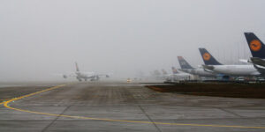 Lotnisko, mgła